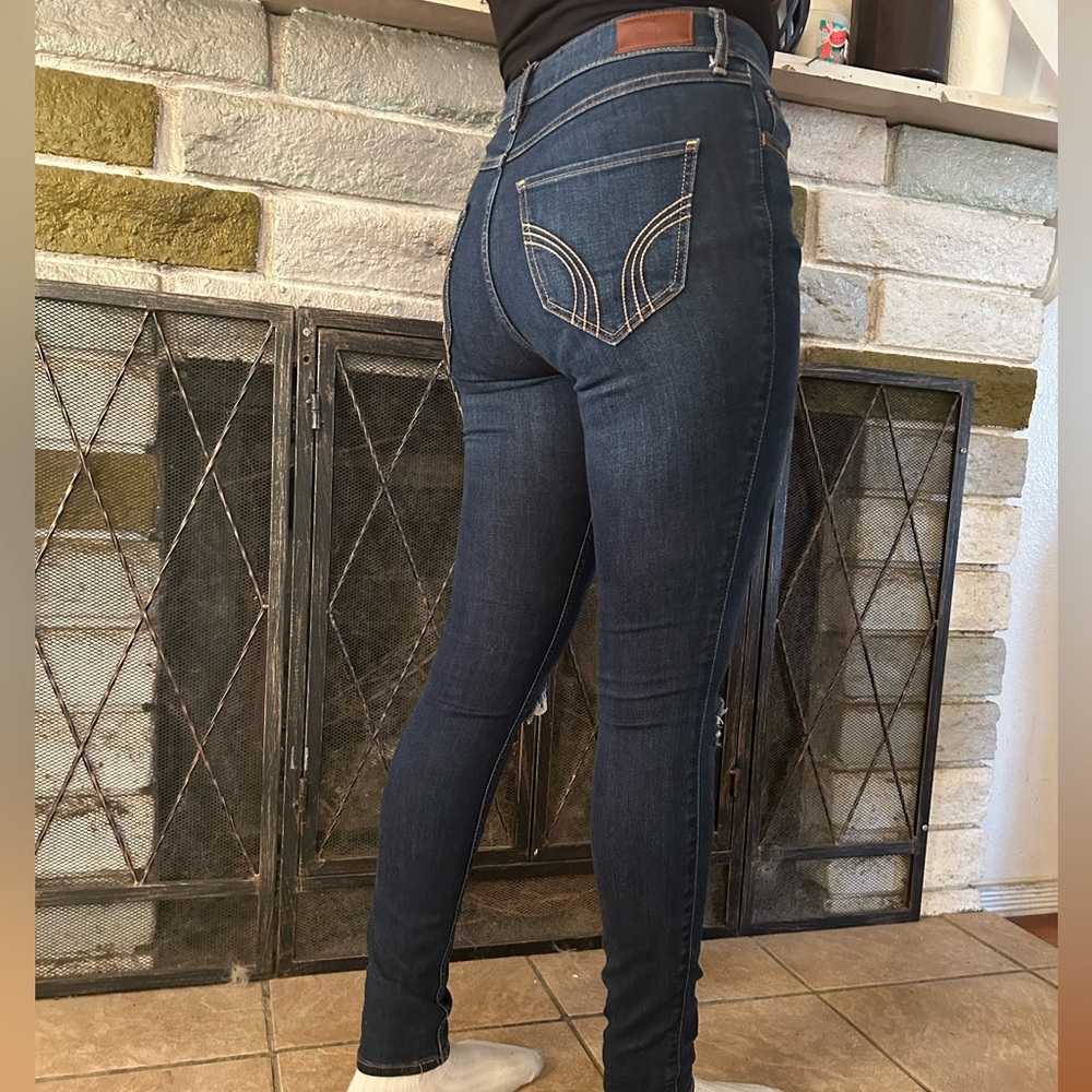 Holluster ripped skinny jeans